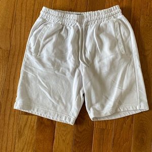 H&M men’s regular fit athletic shorts, white size medium